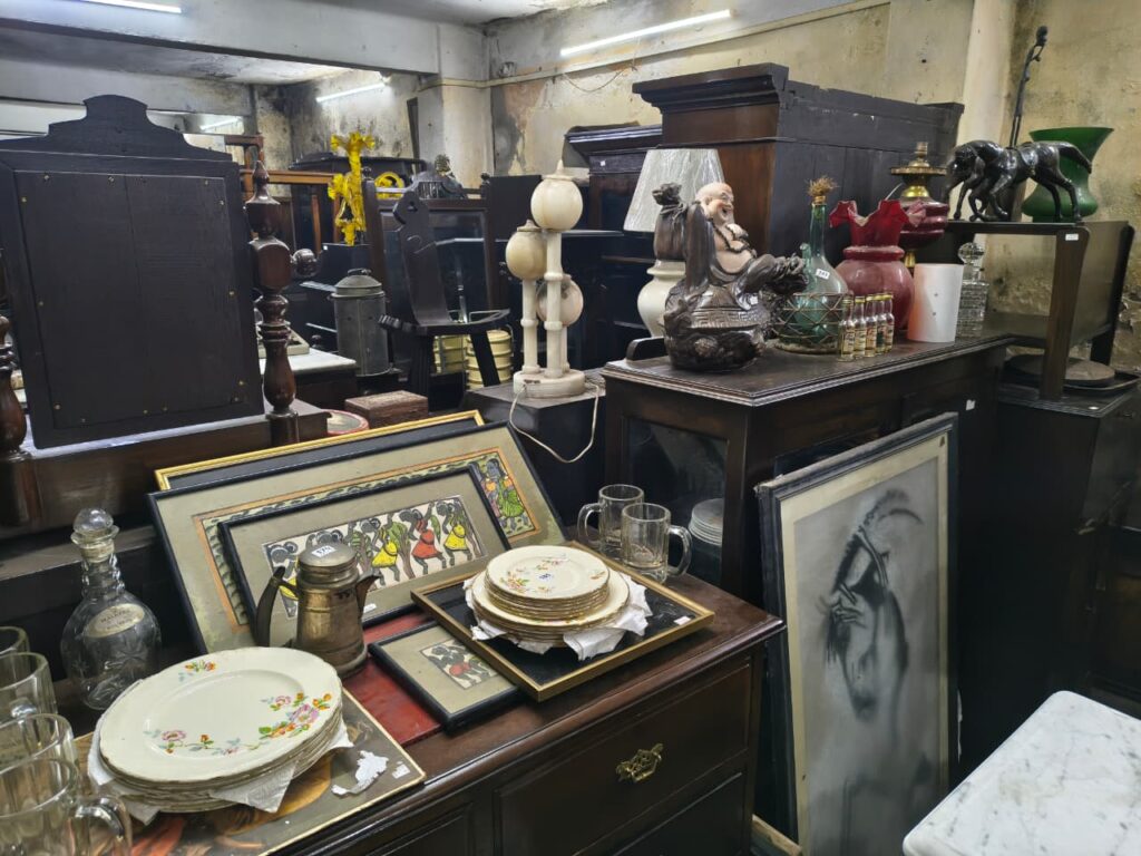 Russell Exchange Kolkata