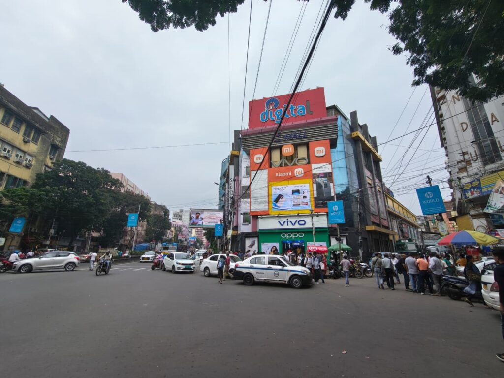 Chandni Market Kolkata electronics market with E Mall, laptop shops, mobile stores and computer accessories